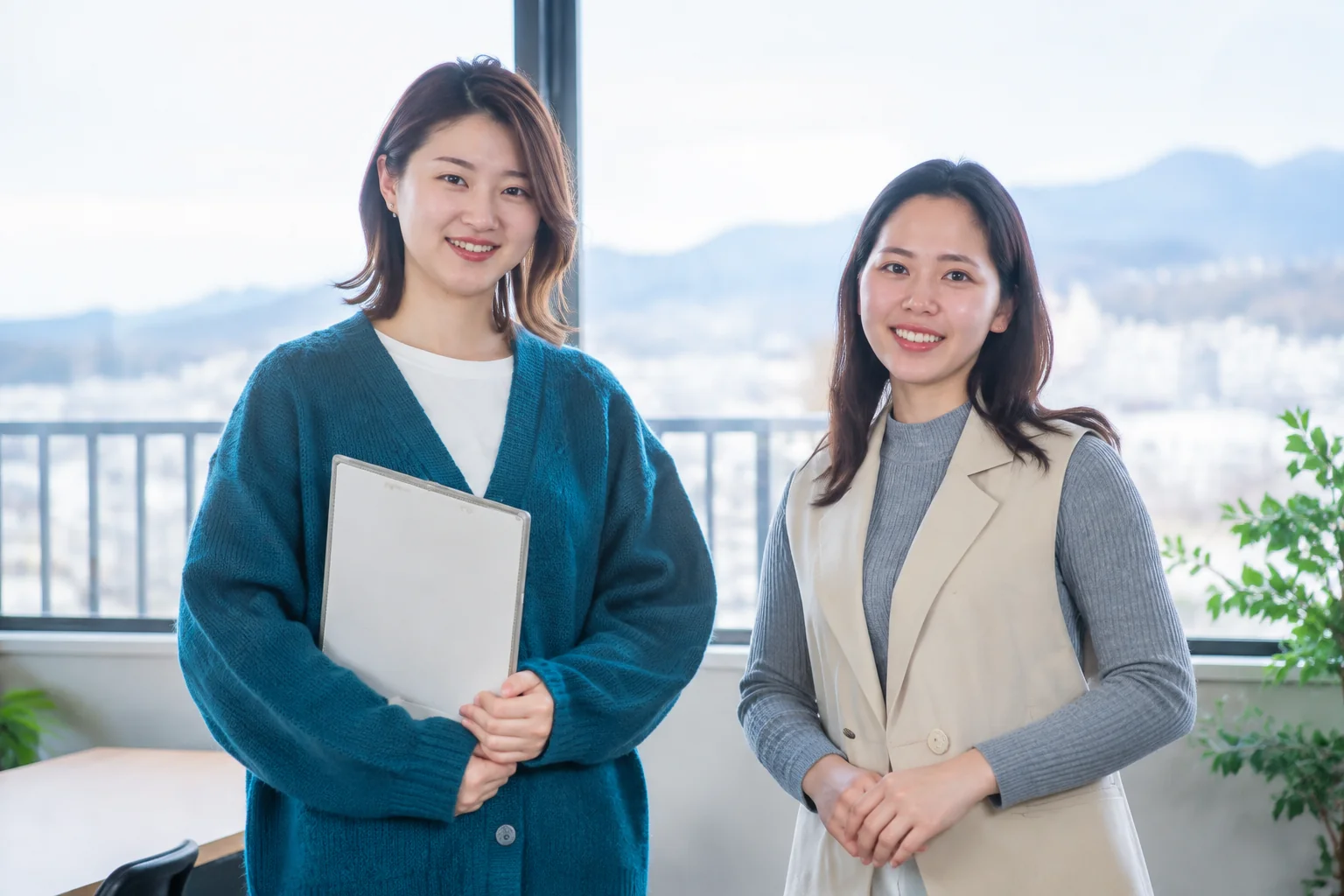 実践経験をもとに学習をサポートする講師のイメージ